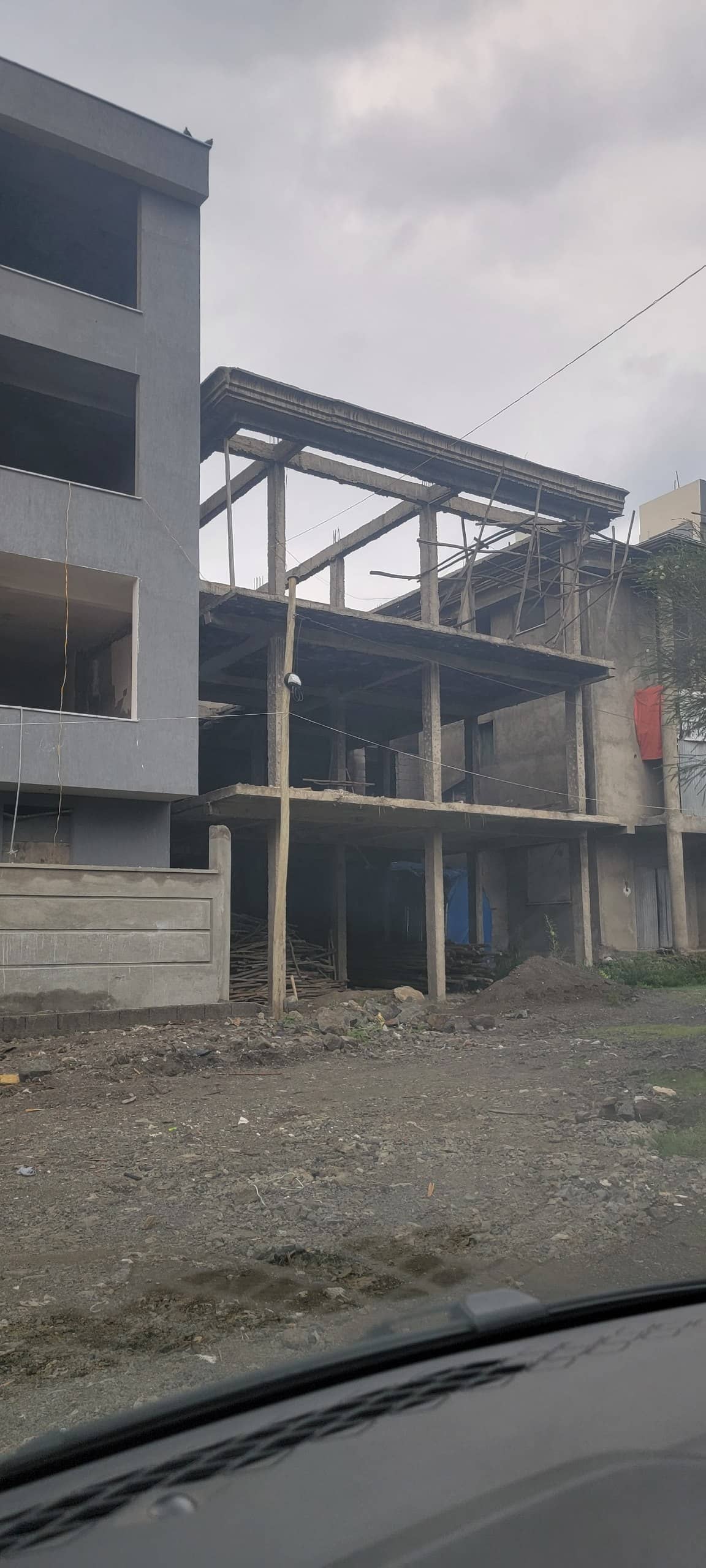 አያት ዲያስፖራ ሰፈር G+2 ጅምር ቤት ለሽያጭ