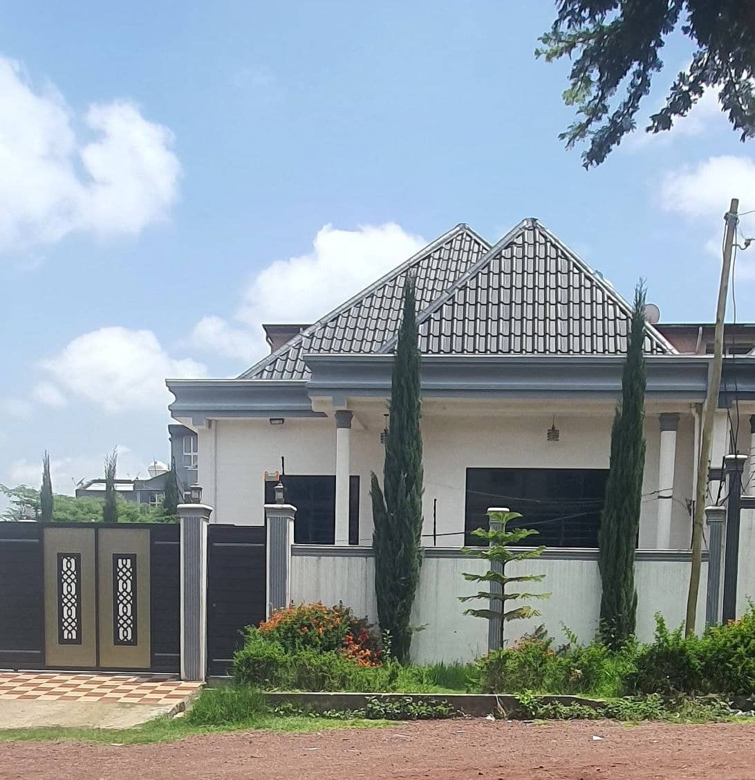 Modern Villa for Sale in Summit