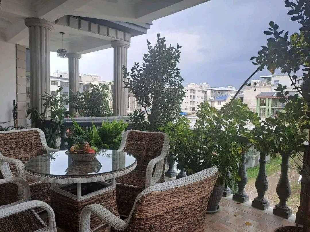 G+2 ቤት ለሽያጭ - አያት አካባቢ 375ካሬ