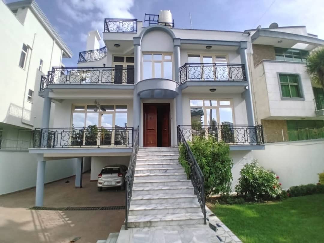 Modern House For Rent in Bole