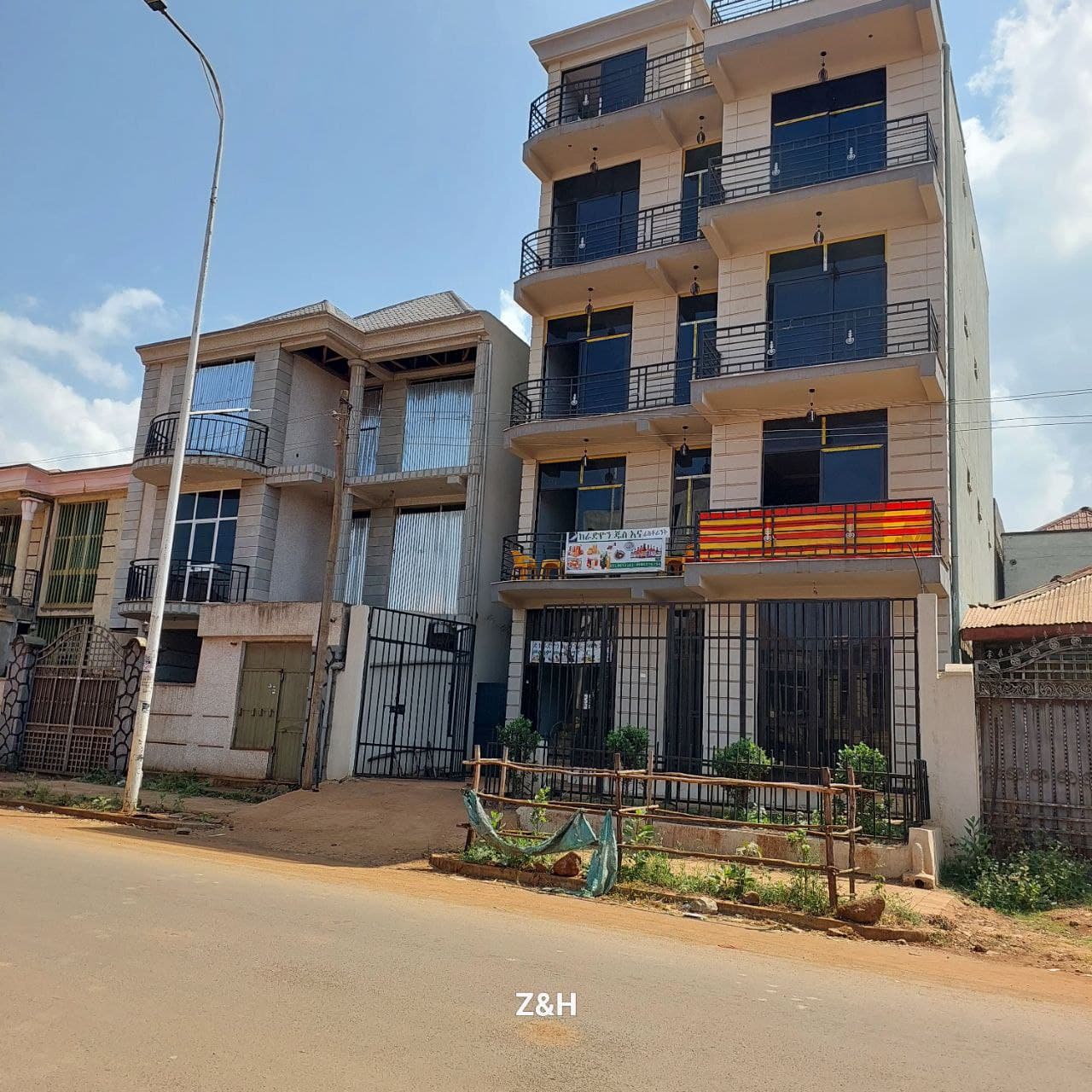 150 ካሜ G+3+Terrace ፔንሲዮን — 1