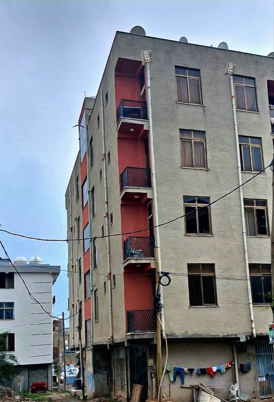 3 መኝታ ቤት አፓርትመንት - ሀይል ጋርመንት — 1