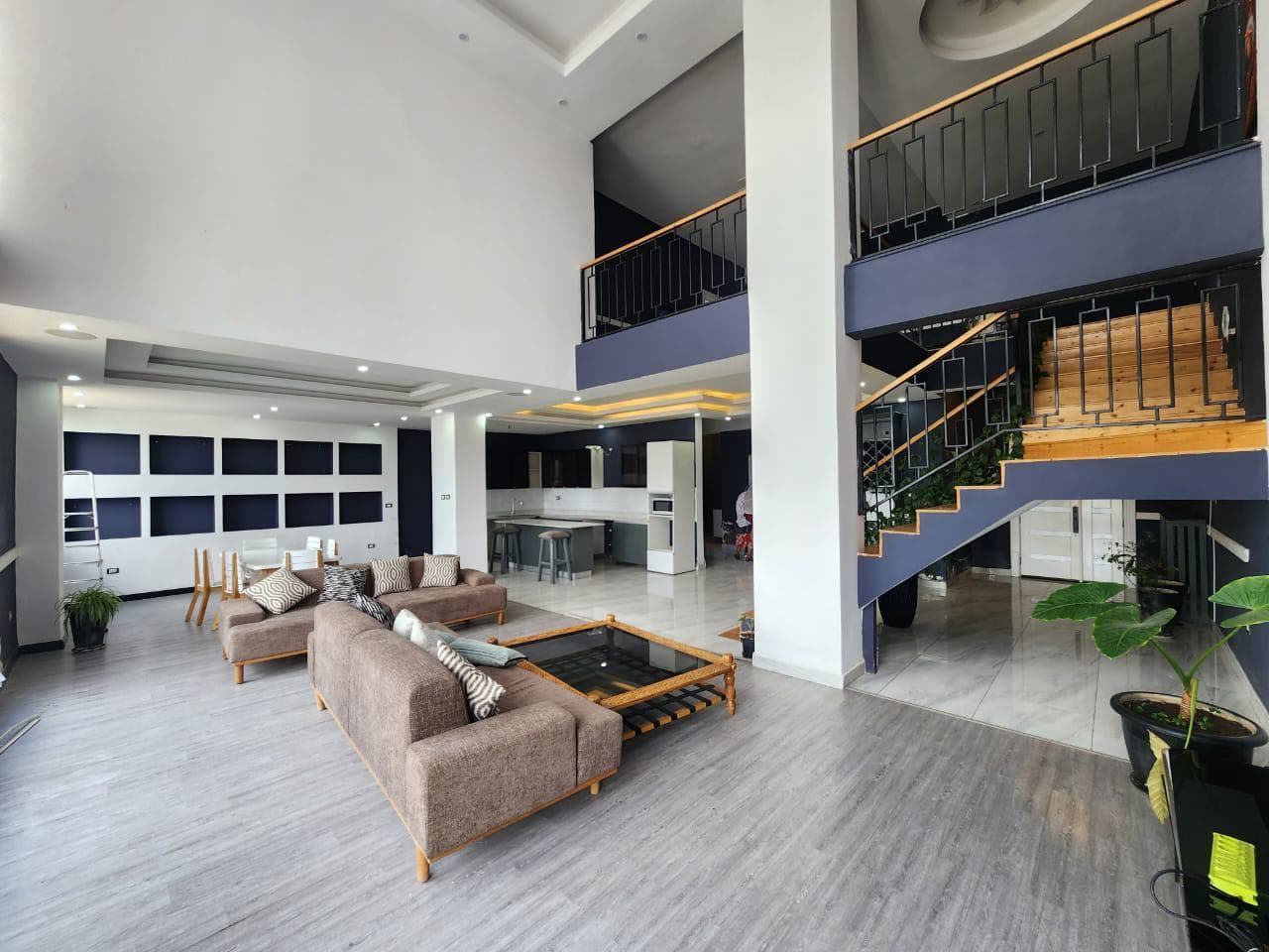 Modern Three Bedroom Apartment in Bole — 1