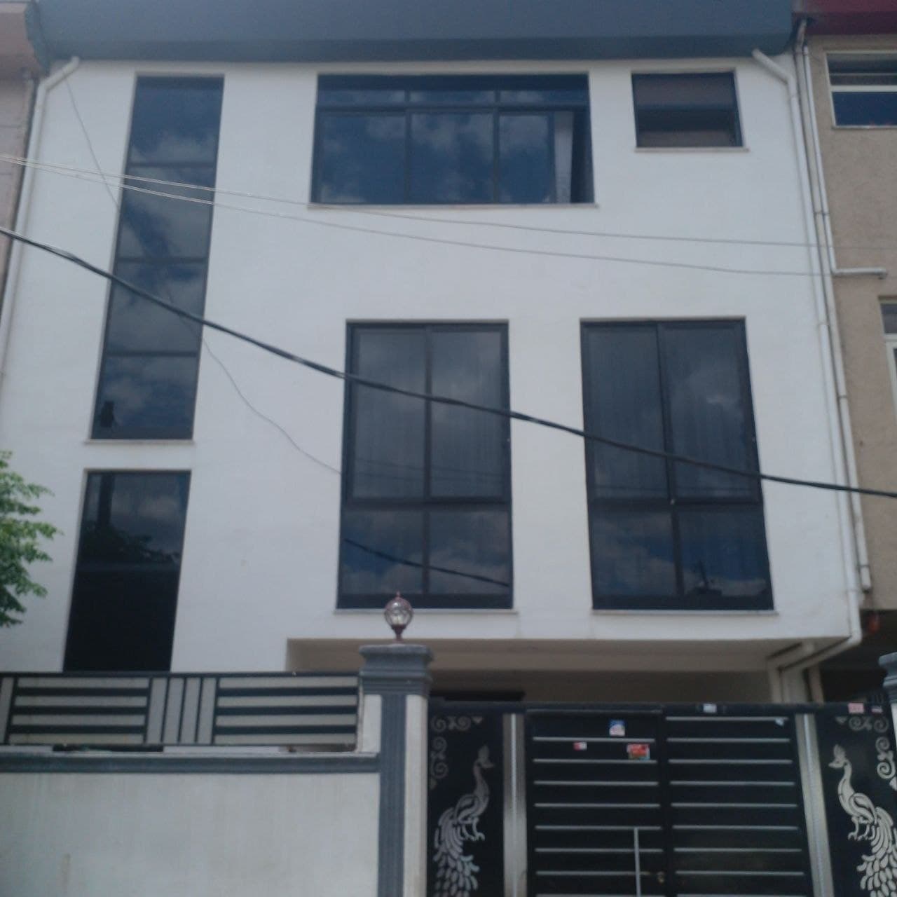 የሚሸጥ ቤት - ቱሉ ዲምቱ G+2 — 1
