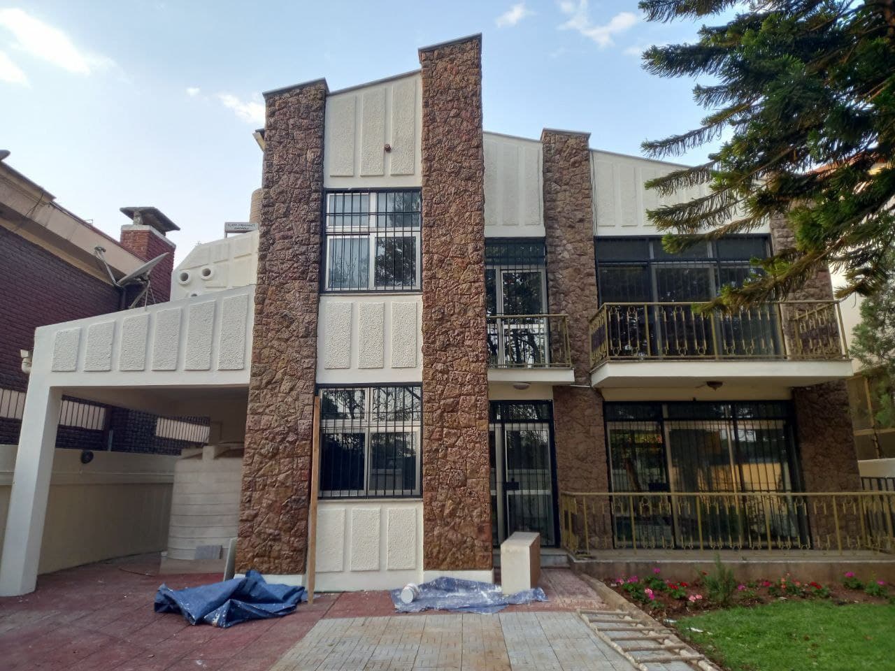 House for Sale in Jackros — 1