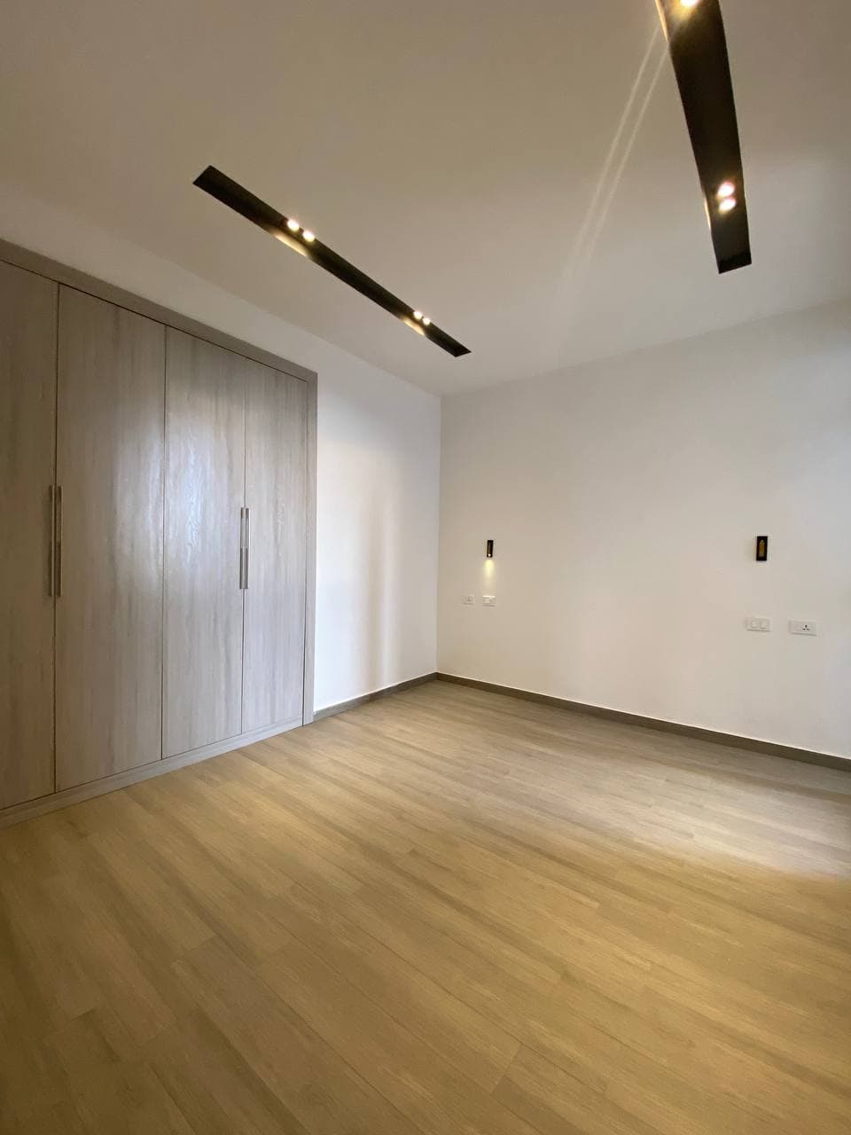 Luxury Apartment for Rent - 3+Maid's Room at 22 Signal — 1