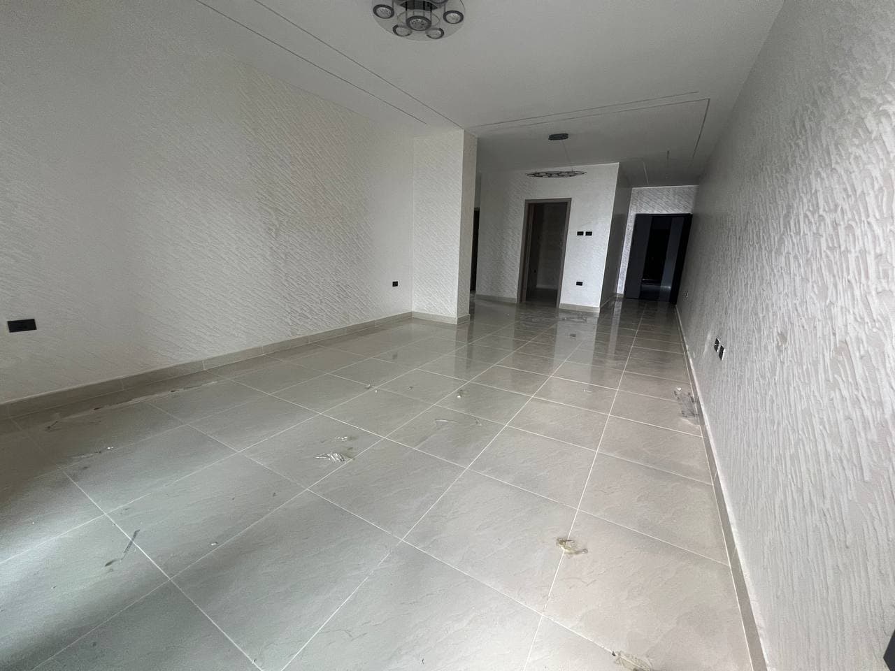 Modern Three Bedroom Apartment in Sarbet — 1