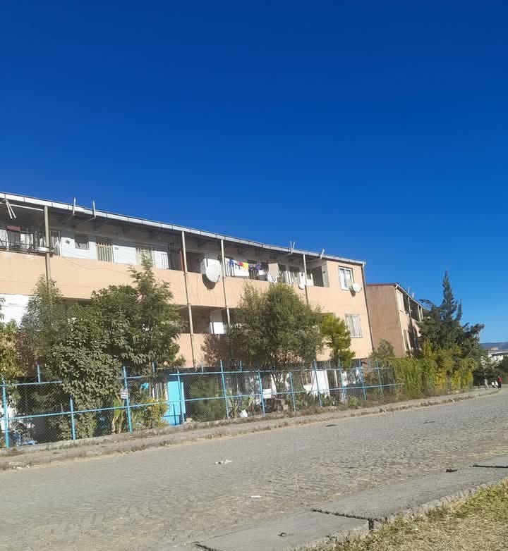 አስቸኳይ አትራፊ ኮንዶሚኒየም ሽያጭ - ቦሌ አራብሳ 44 ካሬ — 1