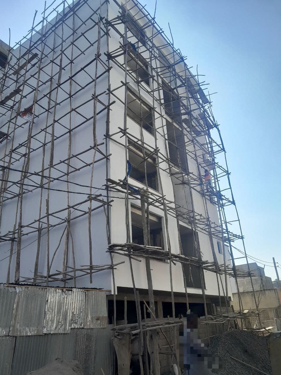 ሰሚት አካባቢ የሚሸጥ ሙሉ አፓርትመንት - ባለ4 መኝታ 150 ካሬ — 1