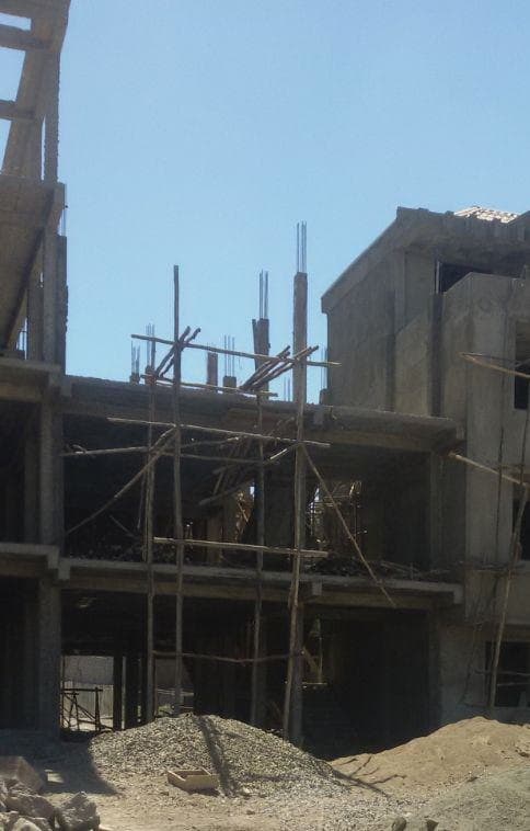 94 ካሬ ቦታ ለ G+3 የተጀመረ - ሀይሌ ጋርመት ናሆም አደባባይ አካባቢ — 1