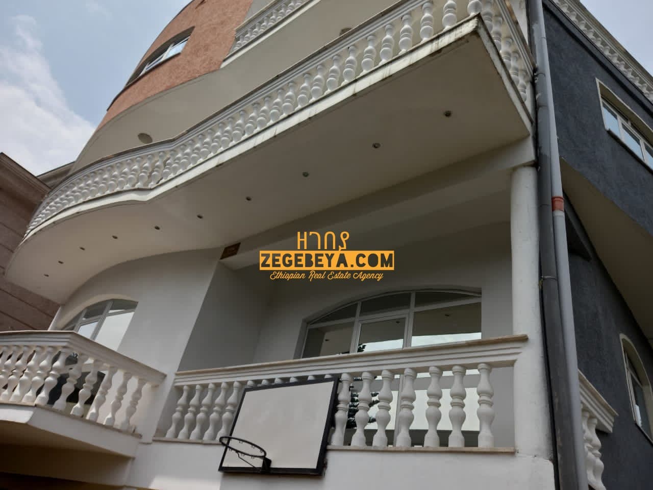 Awesome 4 Bedroom House For Rent At Old Airport — 1