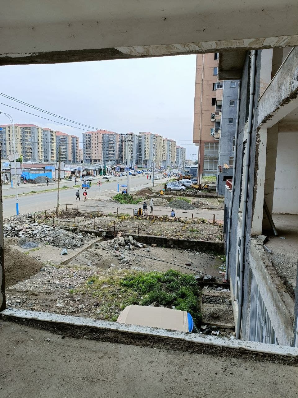 40/60 ሱቅ ሽያጭ - አያት 1 ሳይት 3 ብሎክ 21 — 1