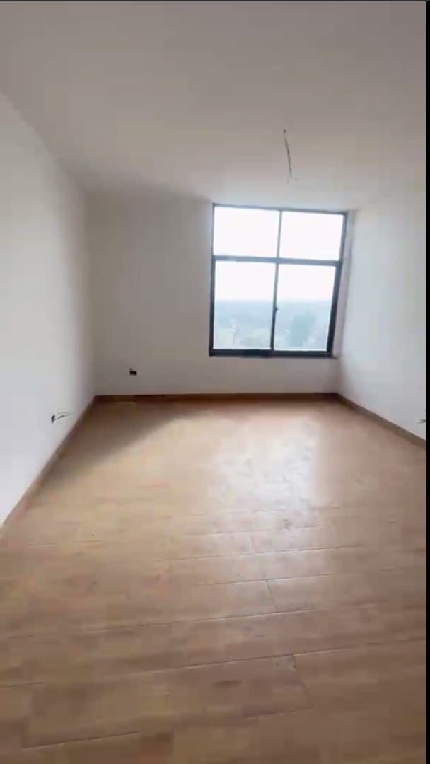 3 Bedroom Apartment for Sale in Summit — 1