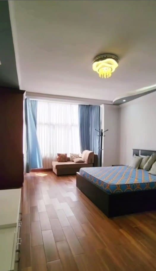 Modern Three Bedroom Apartment for Sale in Summit — 1