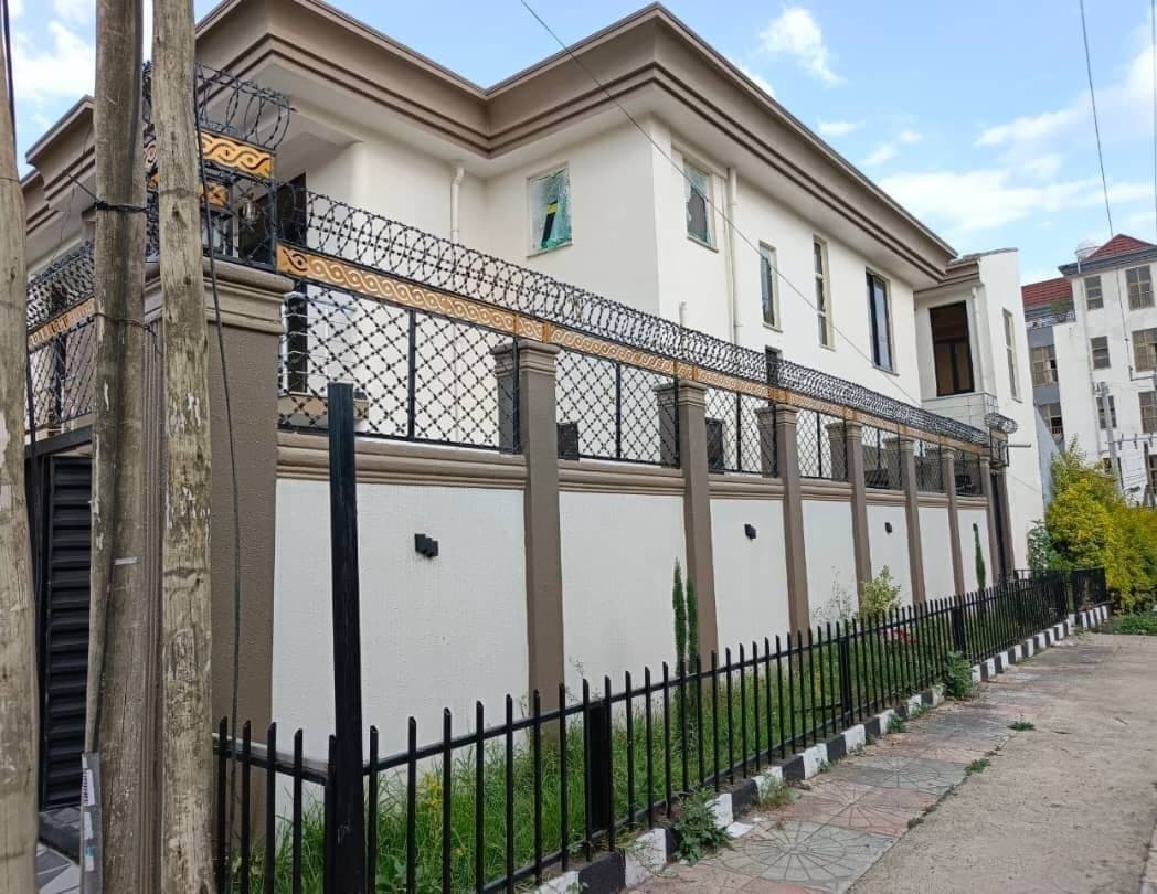 G+1 መኖሪያ ቤት ለሽያጭ - ሰሚት አትሌቶች መንደር ሰን እራይዝ አካባቢ — 1