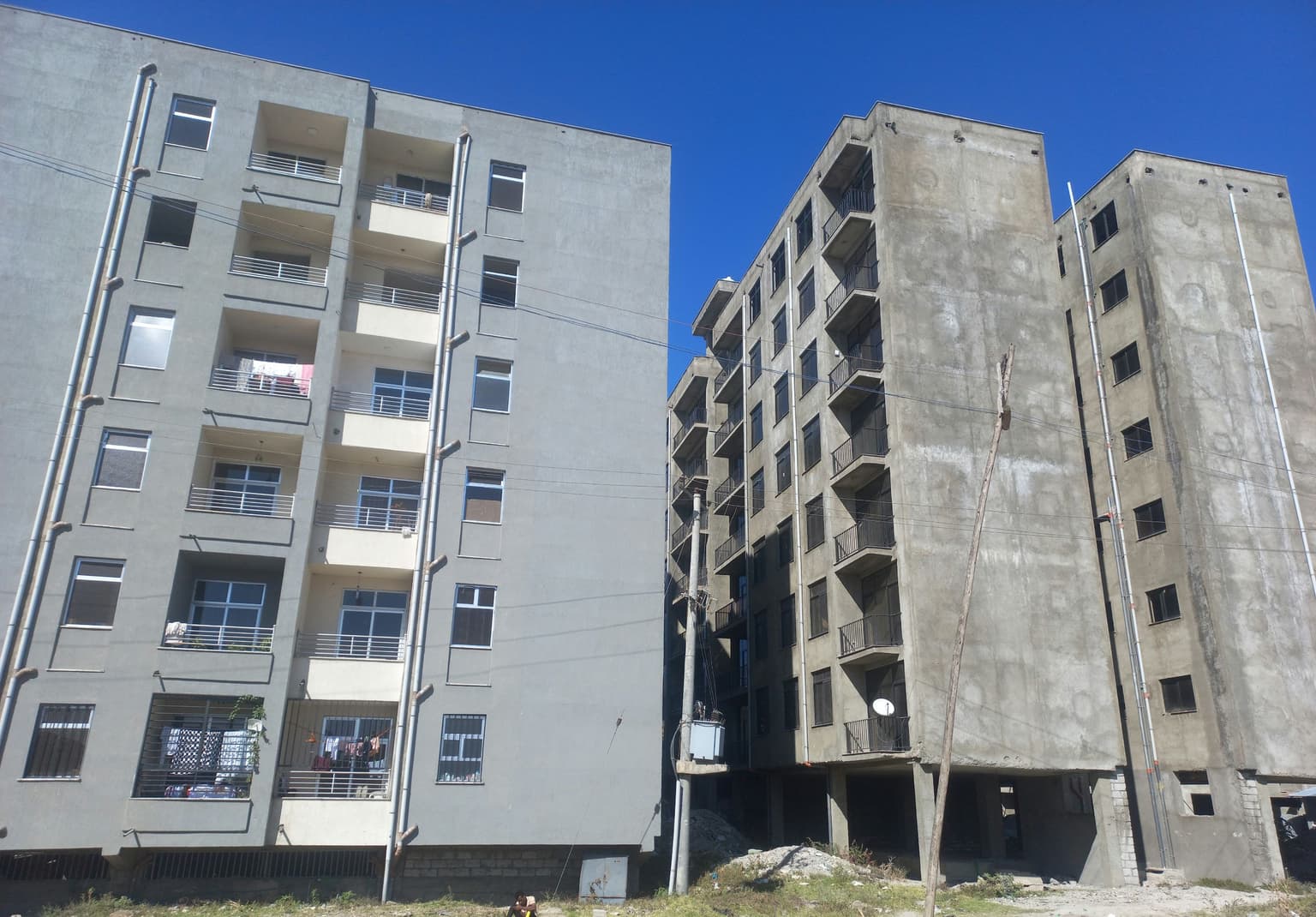አፓርትመንት ለሽያጭ - 100 ካሬ (ቤት 2 ከ2) — 1
