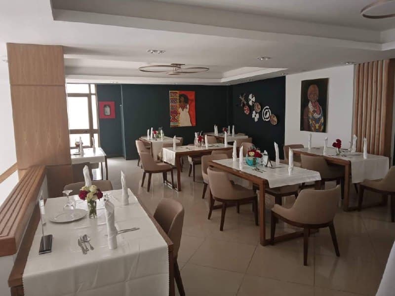Fully Furnished G+1 Restaurant for Rent in Addis Ababa – Prime Location! ZG-17601 — 1