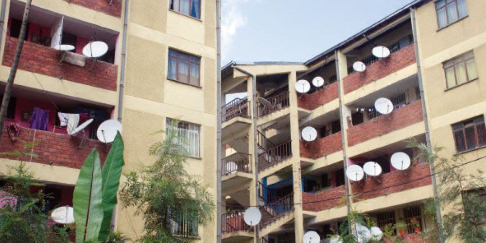 የሚሸጥ ቤት ጀሞ 3 - ባለ ሶስት መኝታ ክፍል — 1