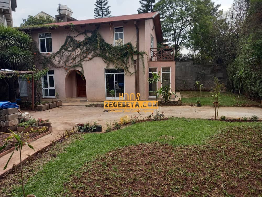 4 Bedroom House For Rent At Old Airport : ZG-12522 — 1