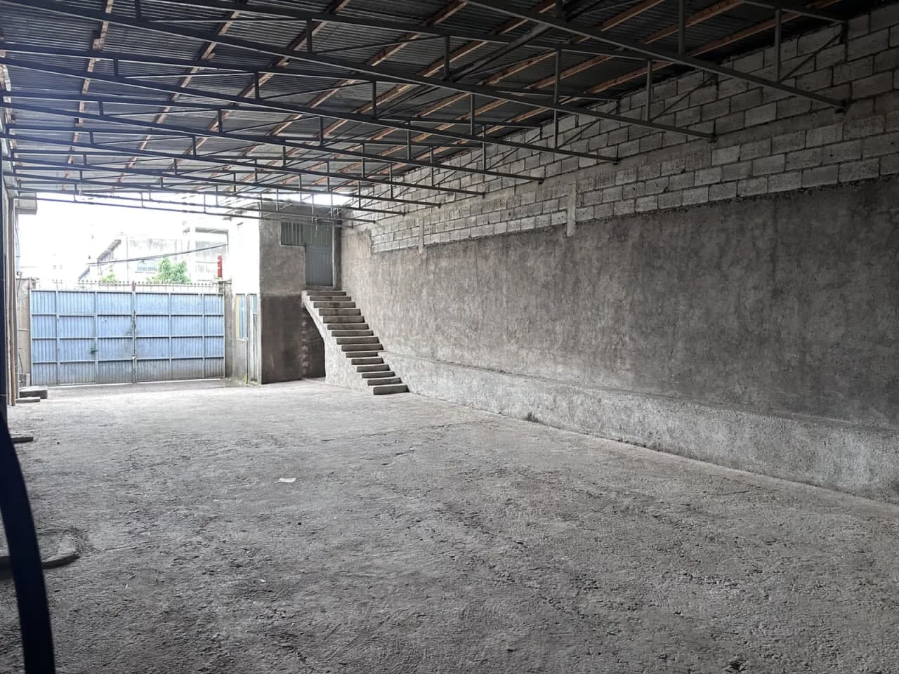 Warehouse for Rent in Gerji — 1