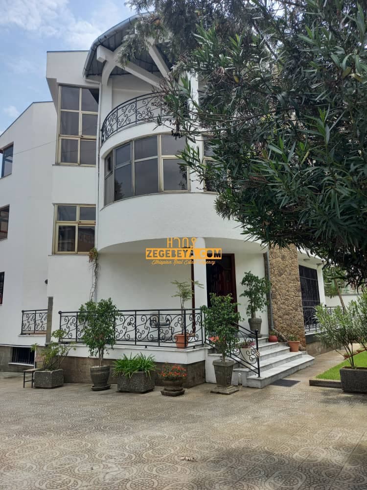 5 Bedroom House For Rent In Addis Ababa, Old Airport — 1