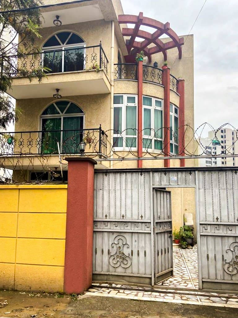 5bdrm (G+2) House in Bole for Sale (Negotiable) — 1