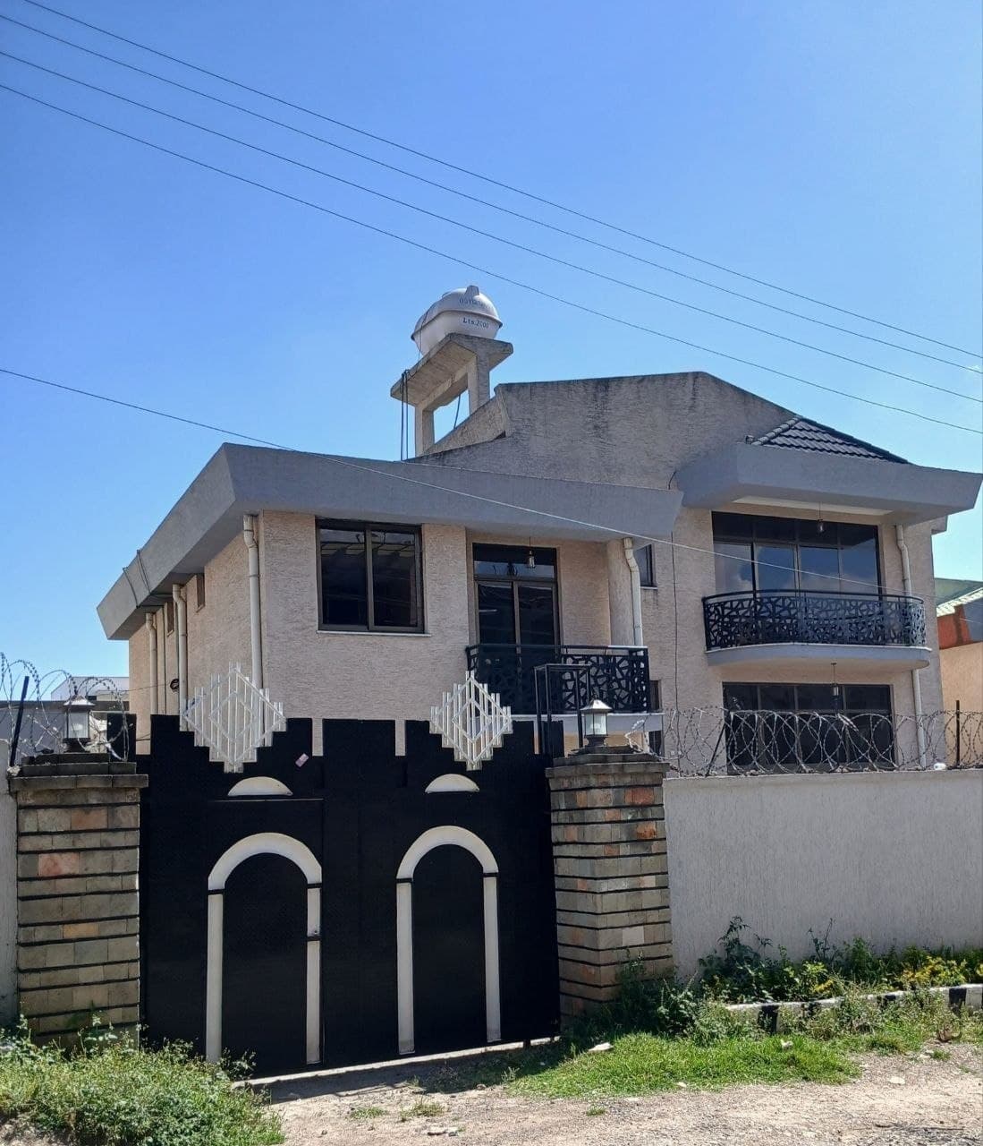 500 ካሬ G+1 ቤት ለሽያጭ - CMC — 1