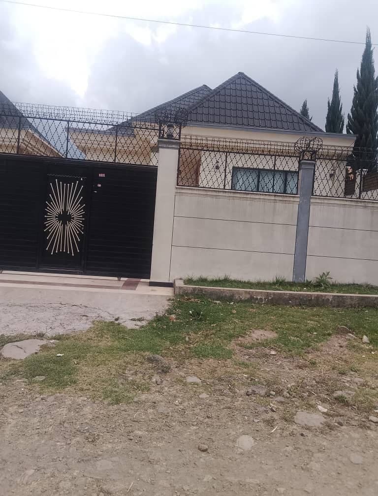 Modern Villa for Sale in Summit — 1