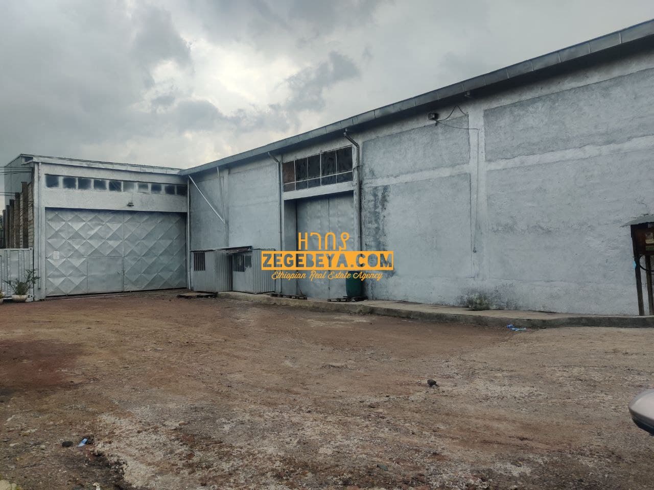 900 Sqm Warehouse for Rent in Addis Ababa, Qera Gofa Gabriel — 1