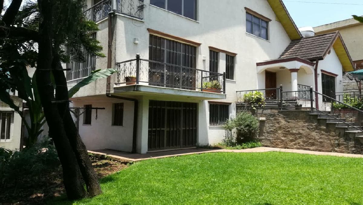 4 Bedroom House For Sale In Addis Ababa, Old Airport : ZG-7129 — 1