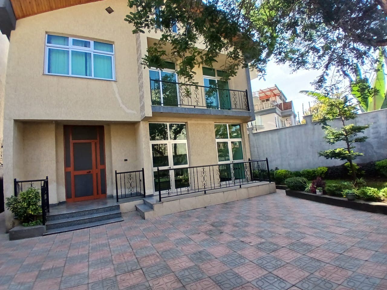 Charming 4-Bedroom G+1 House for Rent in Addis Ababa, Old Airport — 1