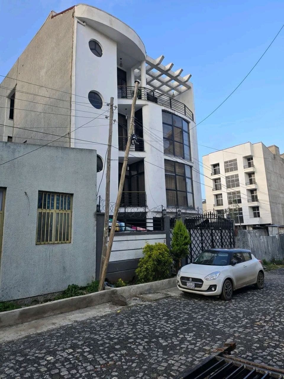 መኖሪያ ቤት ሽያጭ - አያት አካባቢ G+3 — 1