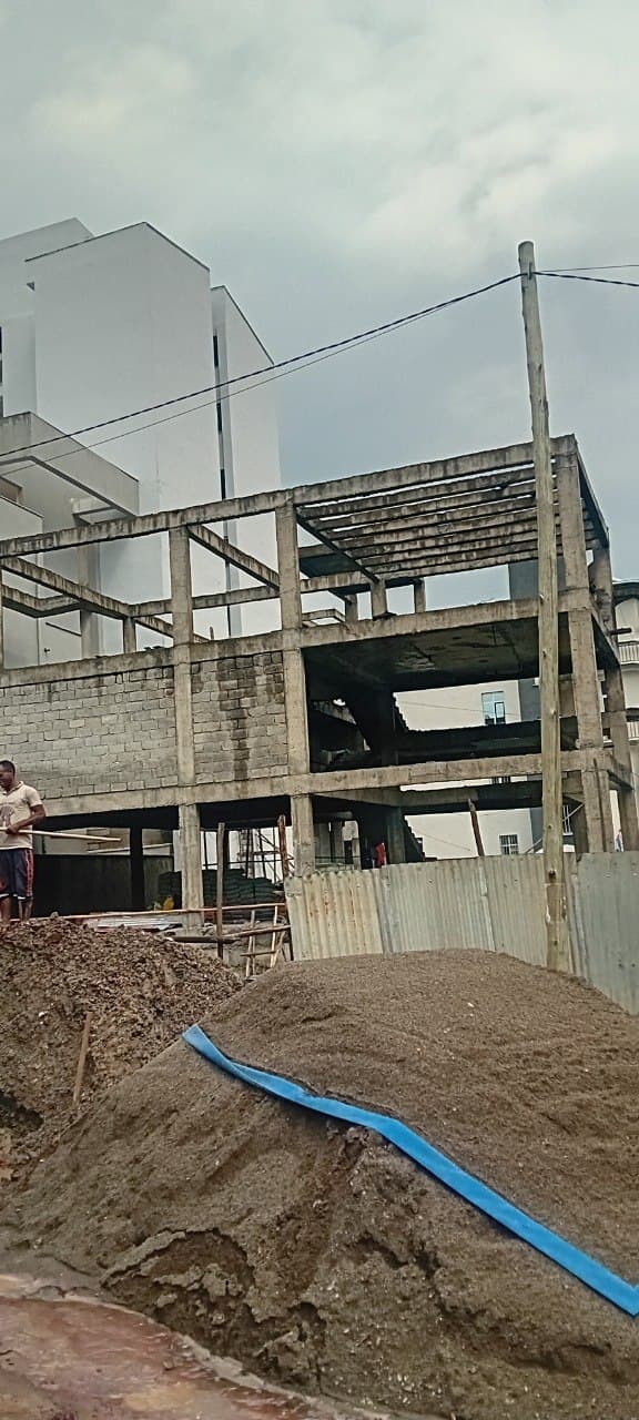 G+2 ቤት ለሽያጭ - አያት 5 አካባቢ — 1