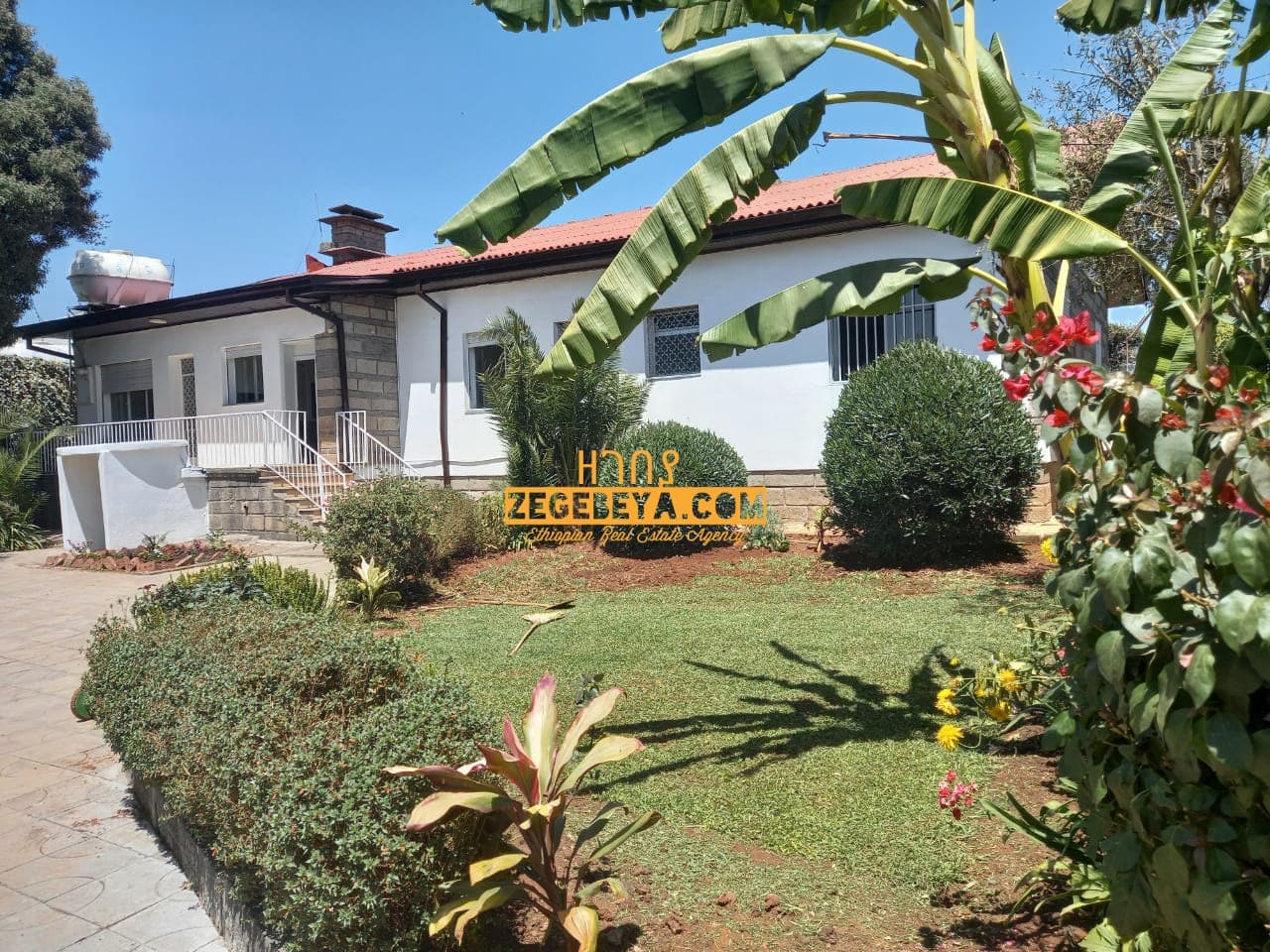 3 Bedroom House At Old Airport : ZG-6436 — 1