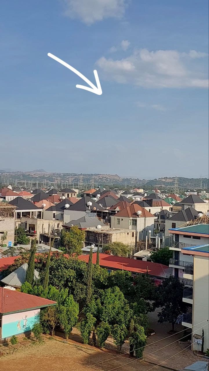 ልደታ ታክሲ ፌርማታ G+2 ቤት ለሽያጭ — 1