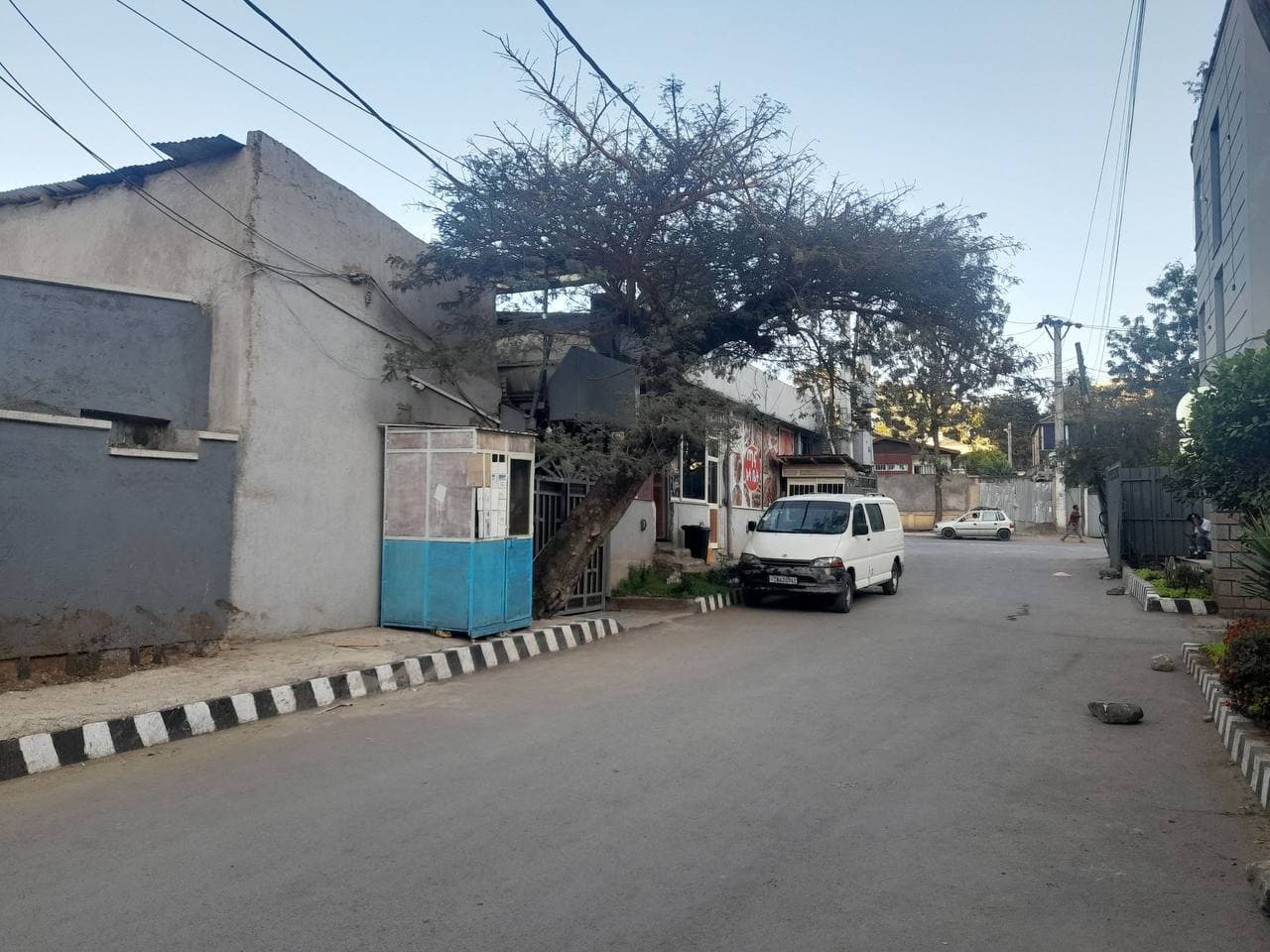 በመአል ቦሌ ሩዋንዳ አትራፊ ቦታ ሽያጭ — 1