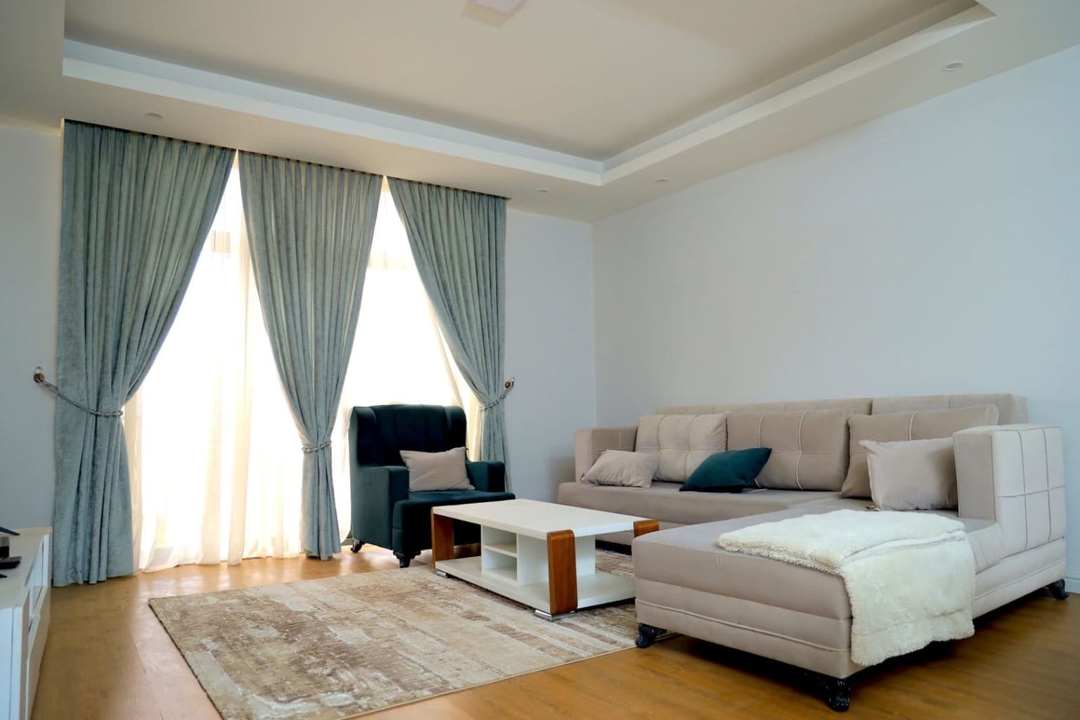 3-Bedroom Fully Furnished Apartment for Rent – Prime Central Location in Addis Ababa — 1
