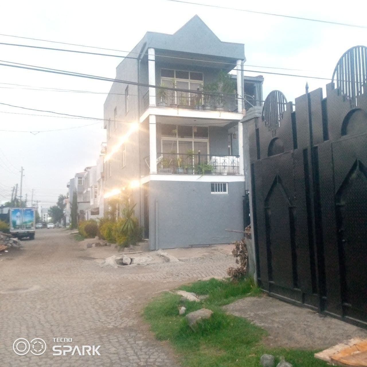 Modern House for Sale in Alembank — 1
