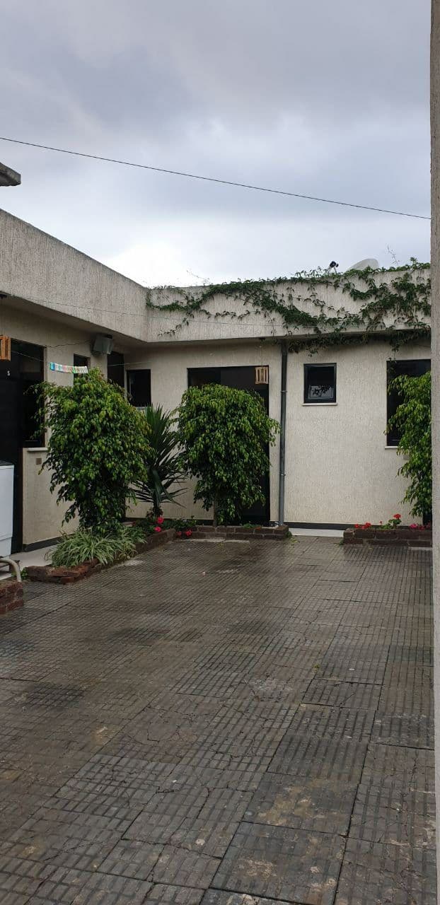 የእንግዳ ማረፊያ ቤት / Guest House for Sale - 22 ጫካ ቡና — 1