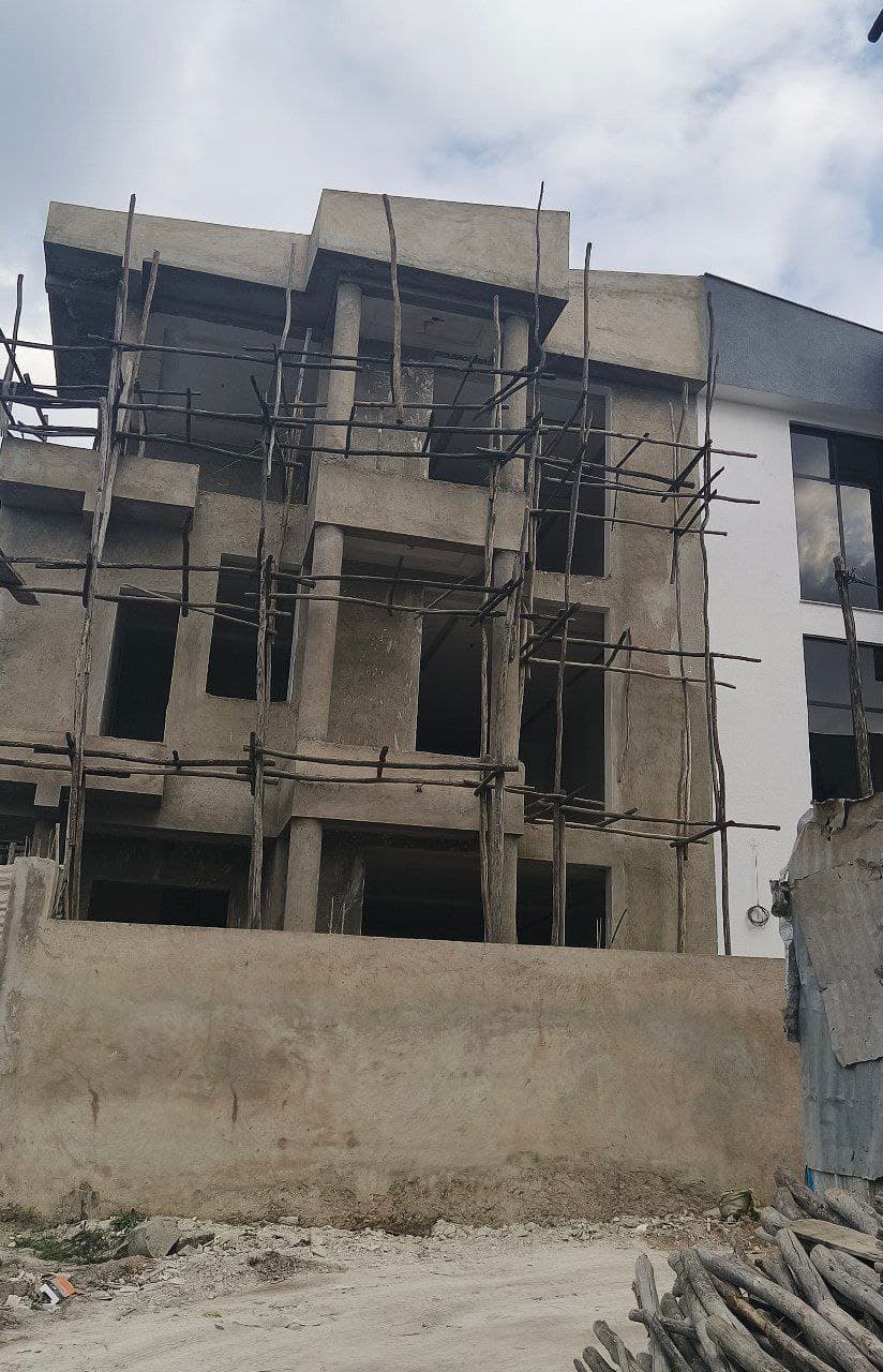 ላፍቶ G+2 ቤት ፊኒሺንግ የቀረው — 1