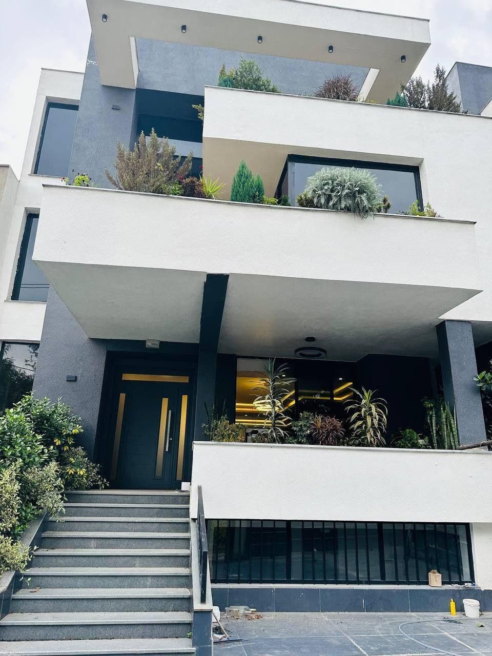 ዘመናዊ ቅንጡ ቤት - መገናኛ አካባቢ (Basement G+3+Terrace) — 1