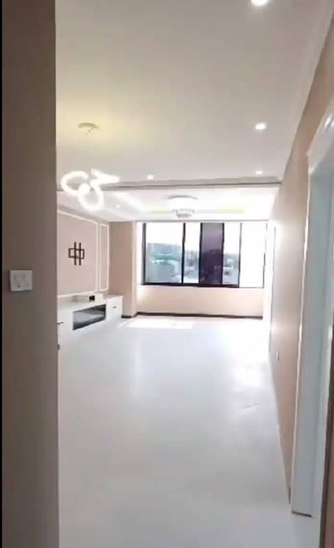 Modern 3-Bedroom Apartment for Sale in Summit — 1