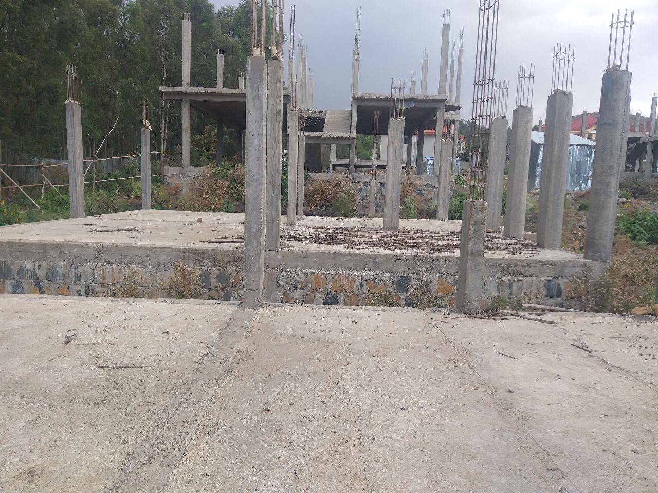 የሚሸጥ መሠረቱ የወጣ ቤት - አይኔ እሪልእስቴት፣ አዘዞ ጠዳ፣ ጎንደር — 1