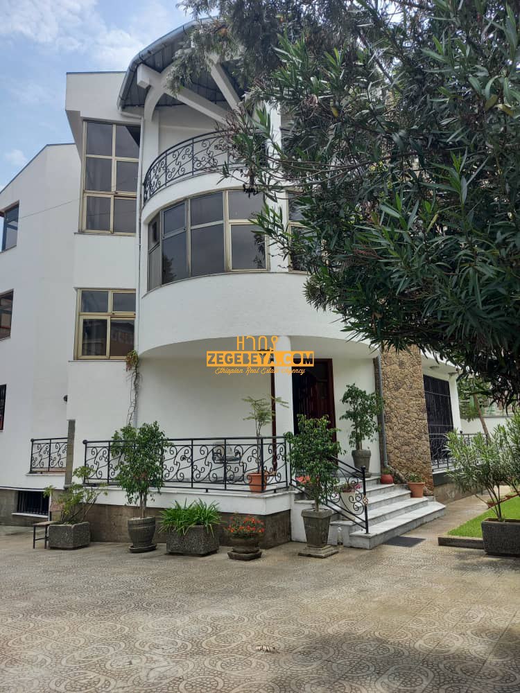 5 Bedroom House For Rent In Addis Ababa, Old Airport — 1
