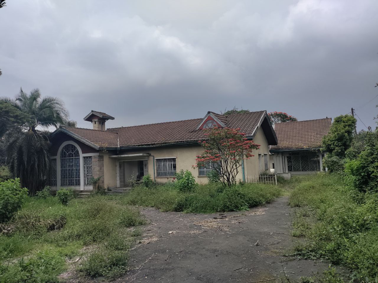 Prime Real Estate Opportunity in Addis Ababa – 1,580 sqm Land with Villa near Ring Road — 1