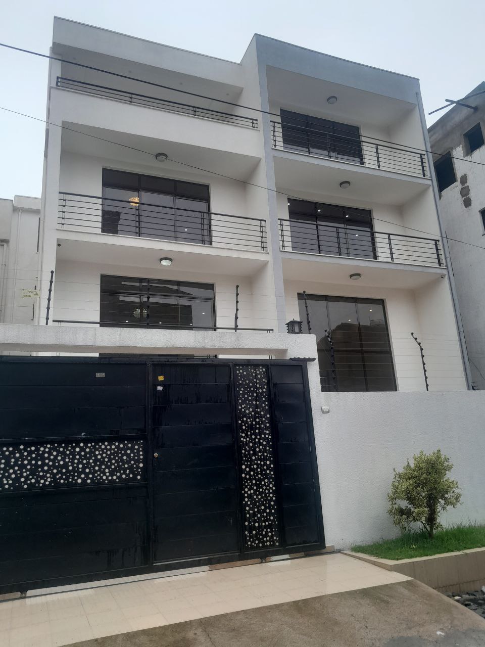 Luxurious G+3 Residential Property for Sale — 1