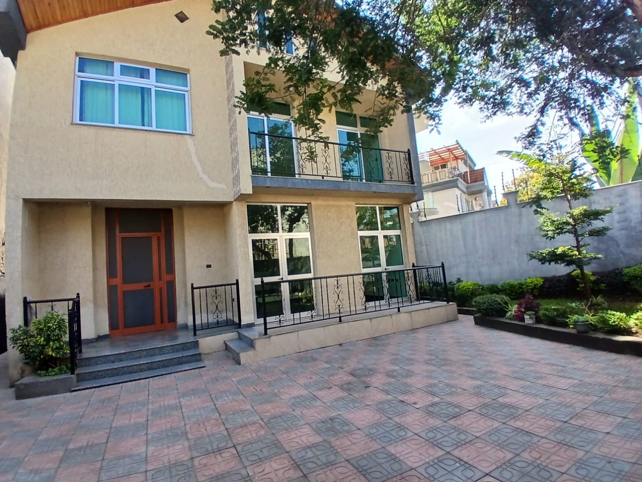Charming 4-Bedroom G+1 House for Rent in Addis Ababa, Old Airport — 1
